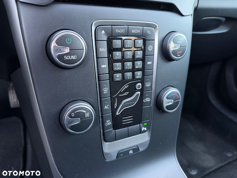 Volvo V40 T3 - 20