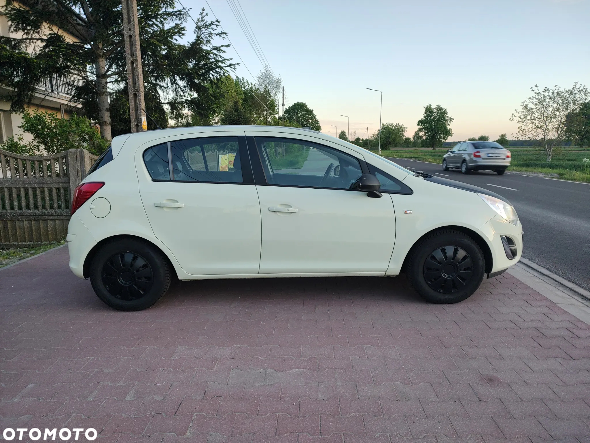 Opel Corsa 1.2 16V Enjoy - 18