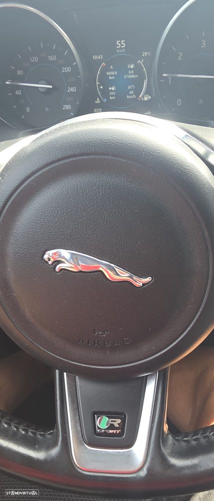 Jaguar XF Sportbrake 20d AWD Aut. R-Sport - 25