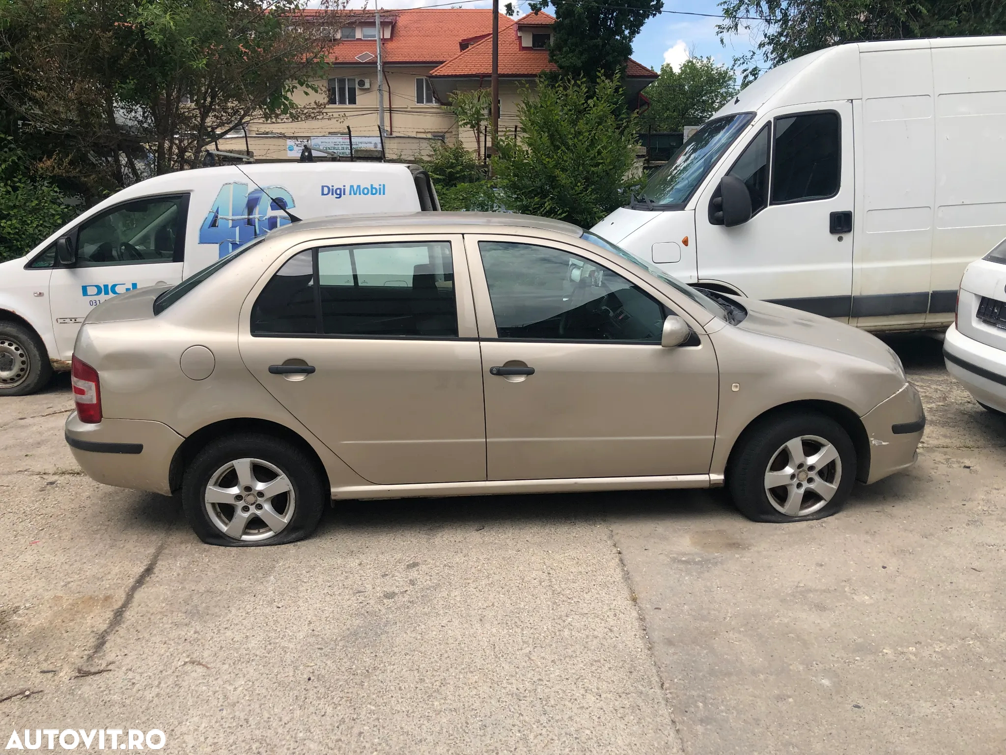 Dezmembrez Skoda Fabia 1 facelift 2006 bej auriu 1.2 benzina BME - 2