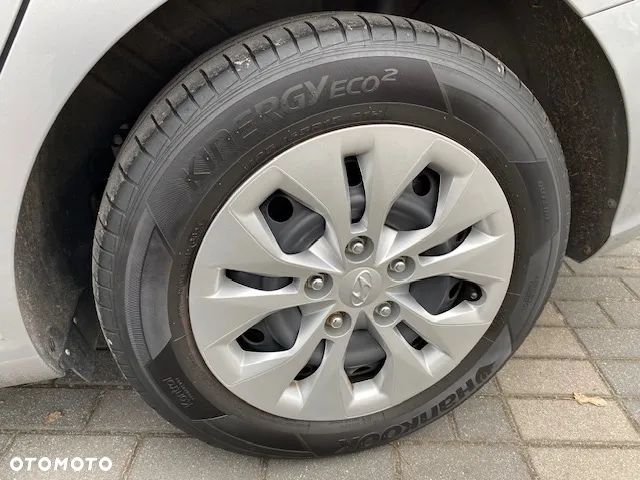 Hyundai i30 1.5 DPI Classic + - 24