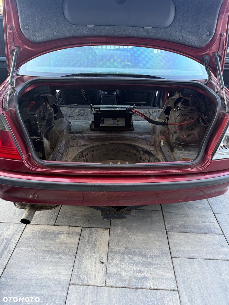 BMW Seria 3 328i - 8