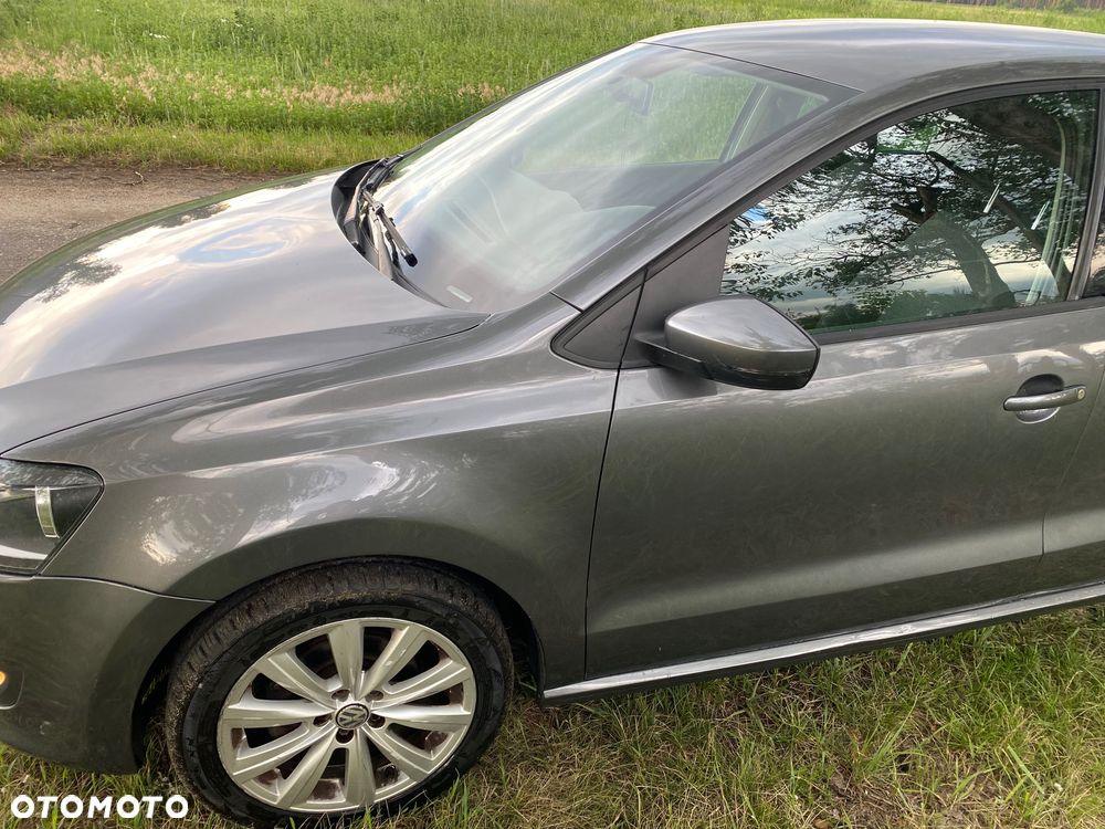 Volkswagen Polo - 1