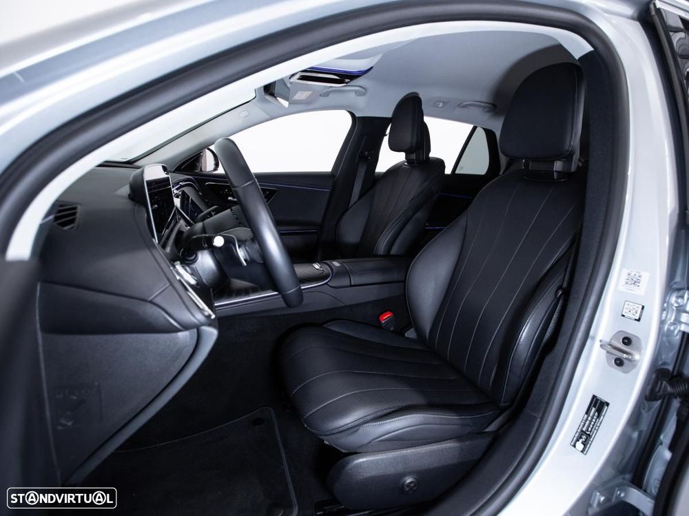 Mercedes-Benz E 300 de - 9