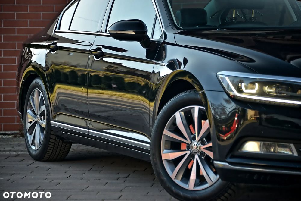 Volkswagen Passat 2.0 TDI SCR (BlueMotion Tech) 4Mot DSG Highline - 14