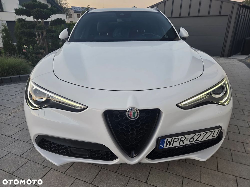 Alfa Romeo Stelvio 2.0 Turbo Veloce Q4 - 12