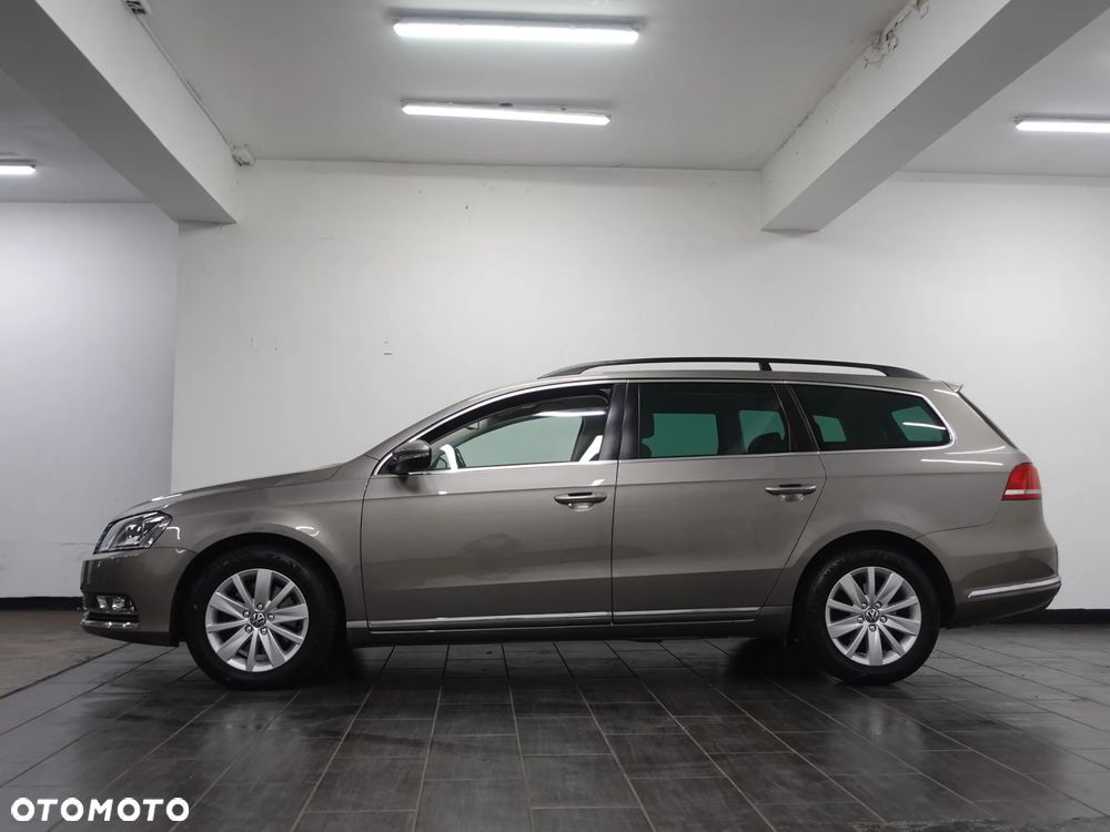 Volkswagen Passat - 6