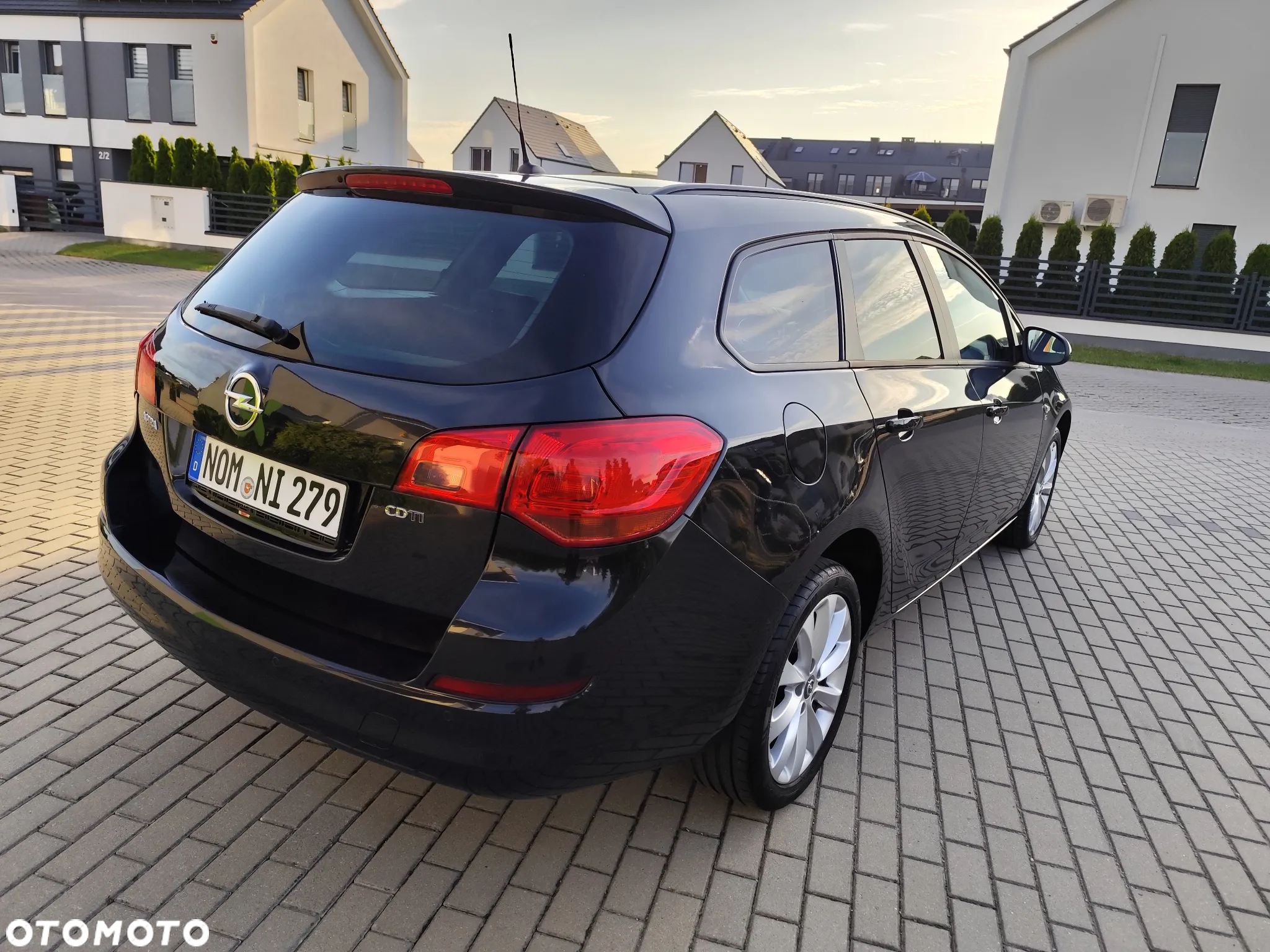 Opel Astra IV 1.7 CDTI Cosmo - 10