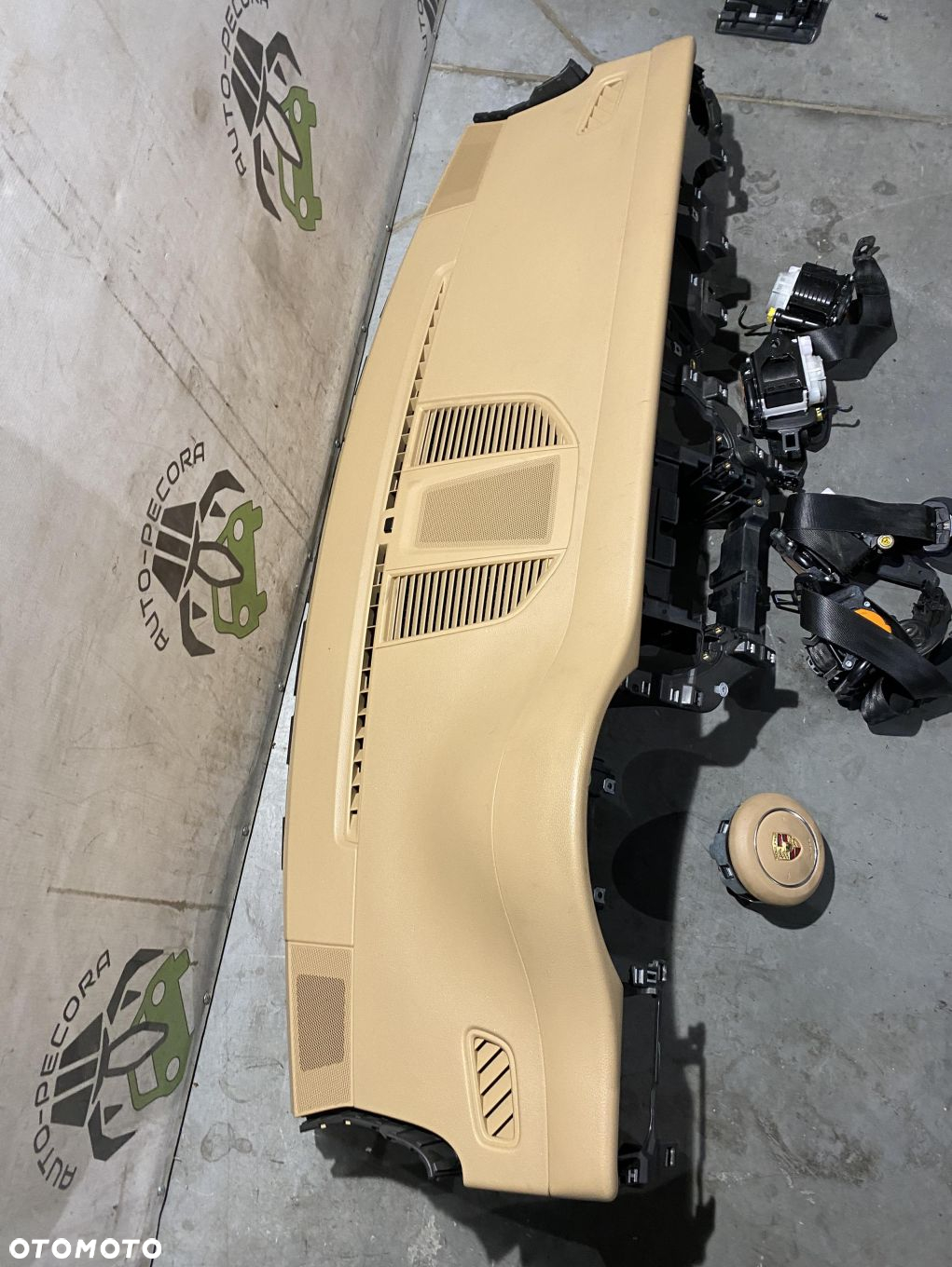 Porsche Macan 95B deska konsola pasy - 9