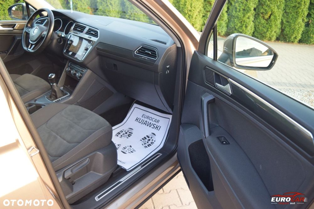 Volkswagen Tiguan 1.4 TSI BMT Comfortline - 15
