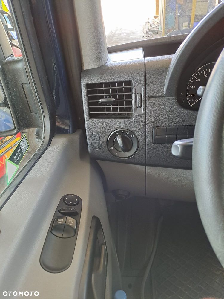 Mercedes-Benz SPRINTER - 14