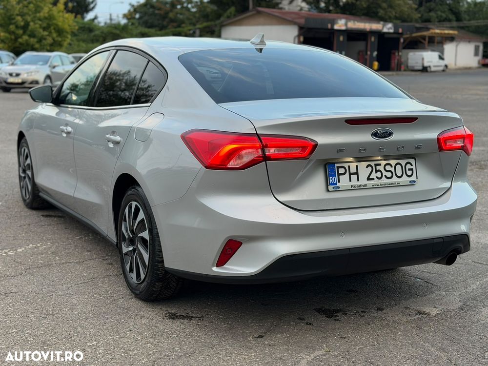 Ford Focus 1.0 EcoBoost Titanium - 6