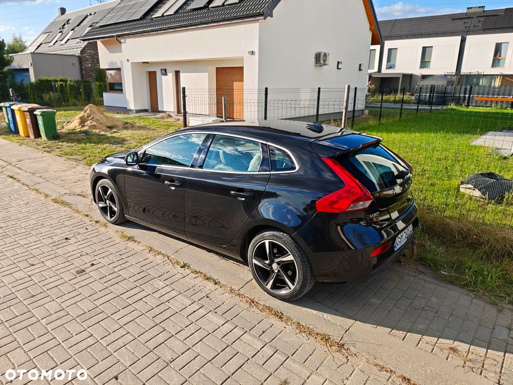 Volvo V40 D2 Momentum - 8