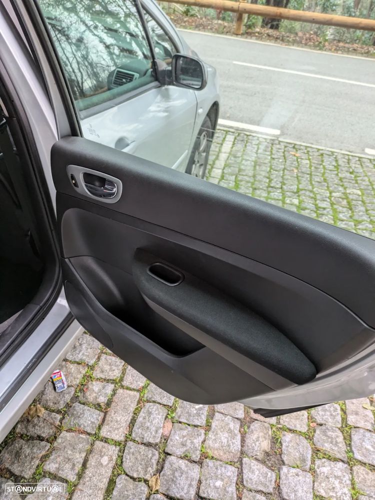 Peugeot 307 Break 1.4 HDi XS - 24