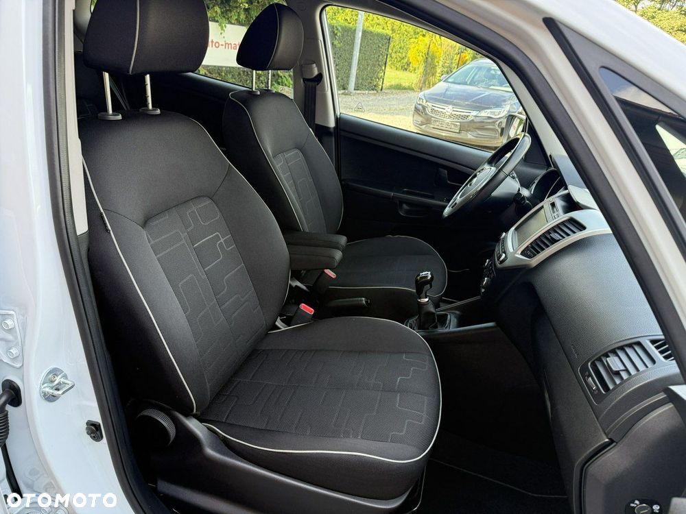 Kia Venga 1.6 CVVT Dream-Team Edition - 24