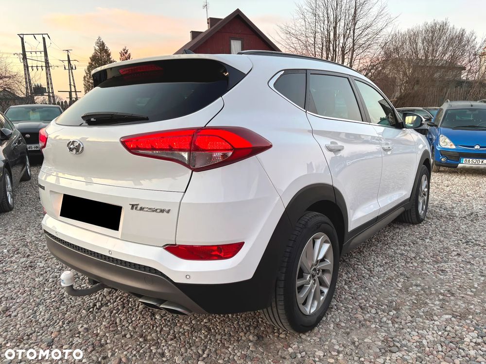 Hyundai Tucson 2.0 CRDI BlueDrive Comfort 2WD - 25