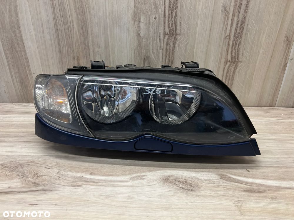 LAMPA REFLEKTOR PRAWY LISTWA KIERUNEK E46 FL LIFT - 1