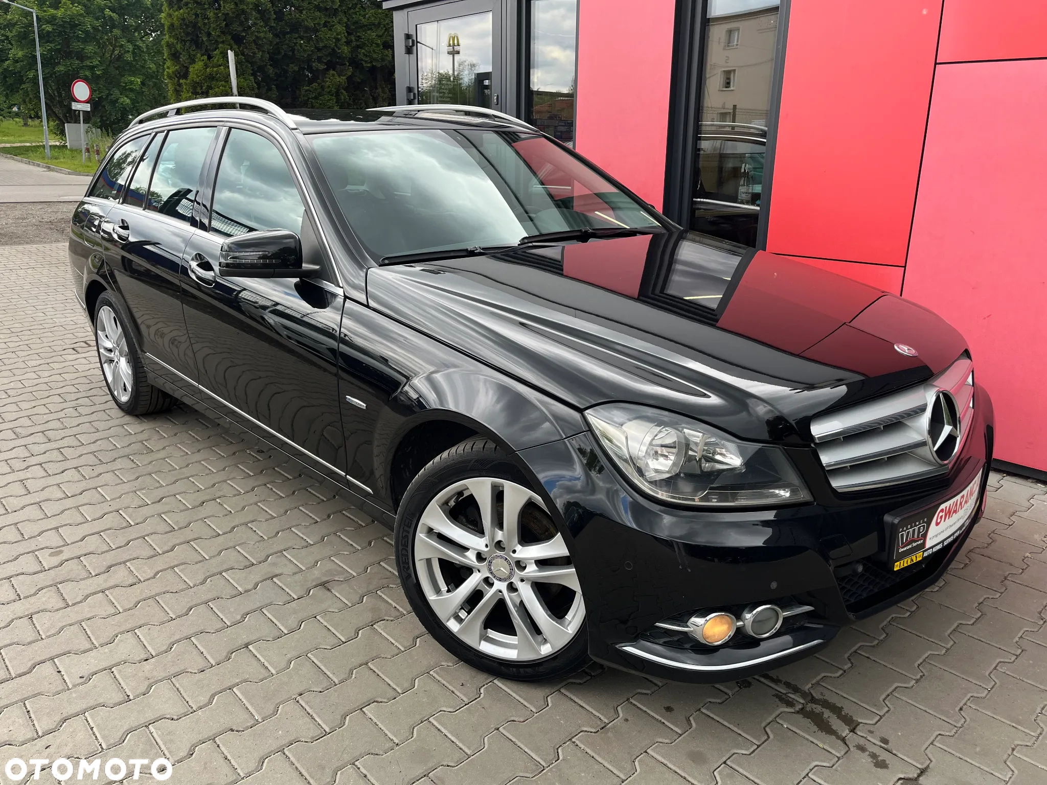 Mercedes-Benz Klasa C 180 T BlueEFFICIENCY 7G-TRONIC Avantgarde - 8