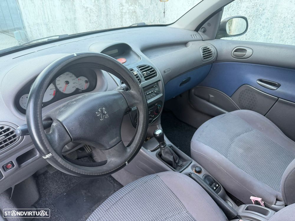 Peugeot 206 - 3