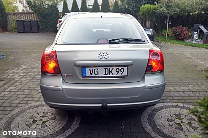Toyota Avensis 1.8 VVT-i Luna - 7
