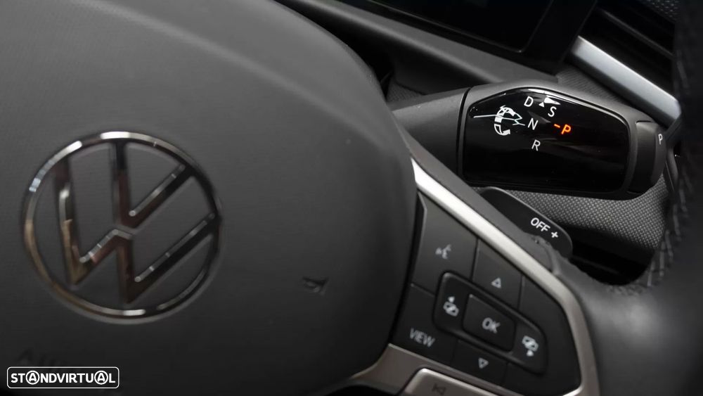 VW T-Roc 1.5 eTSI Life DSG - 25