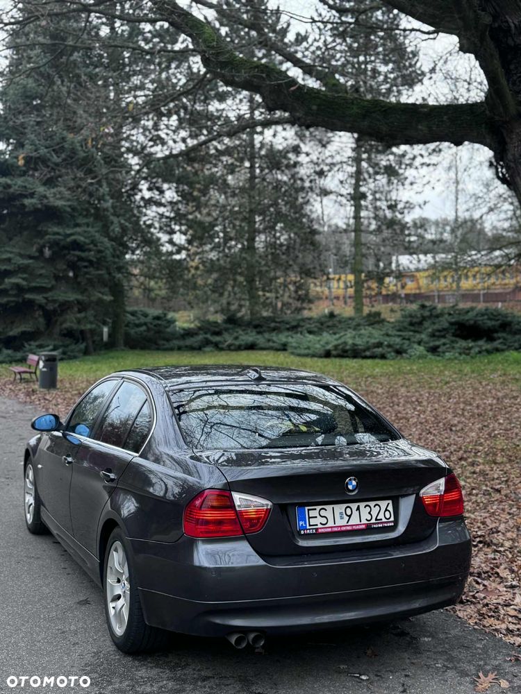 BMW Seria 3 325d DPF - 8