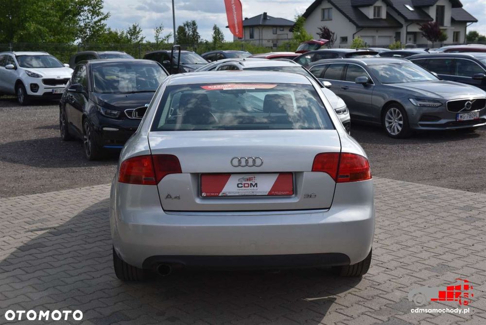 Audi A4 Limousine - 9