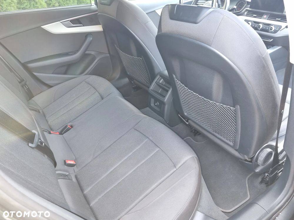 Audi A4 Avant 40 TDI mHEV S Line S tronic - 10
