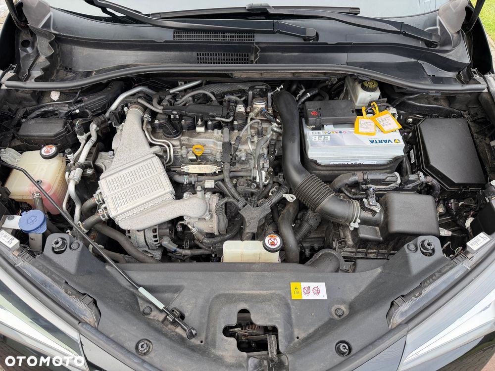 Toyota C-HR 1.2 Turbo Team Deutschland - 9