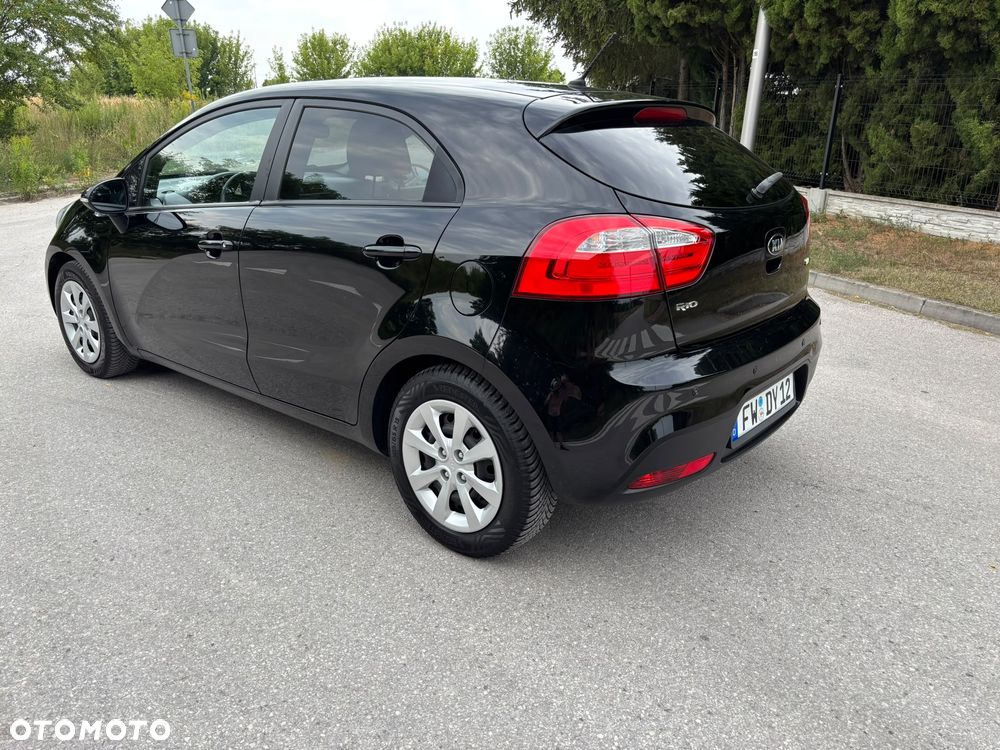 Kia Rio 1.2 Dream Team Edition - 18