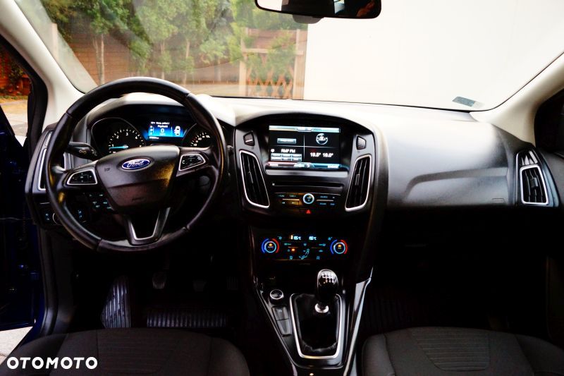 Ford Focus - 37