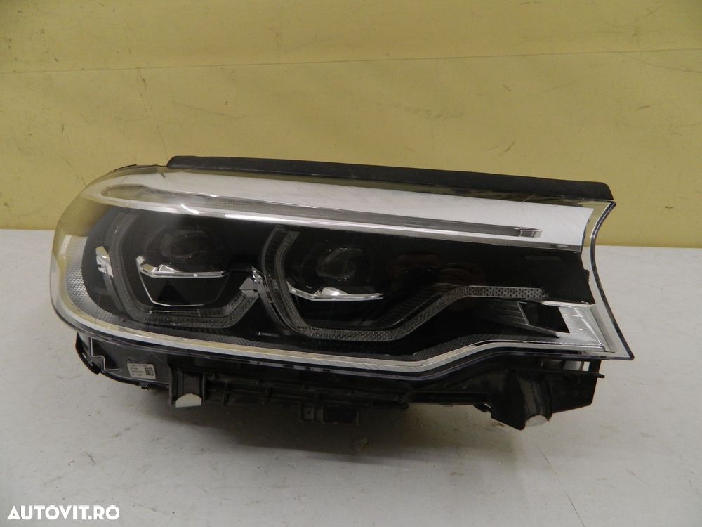 Far dreapta BMW Seria 5 G30 / G31 Full LED Adaptive, 2017, 2018, 2019, 2020, 2021, cod origine 7439196-04. - 3