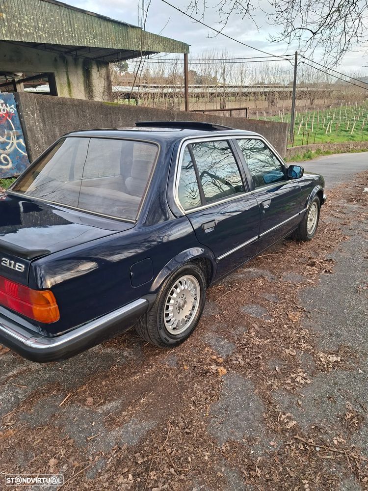 BMW 318 i - 6
