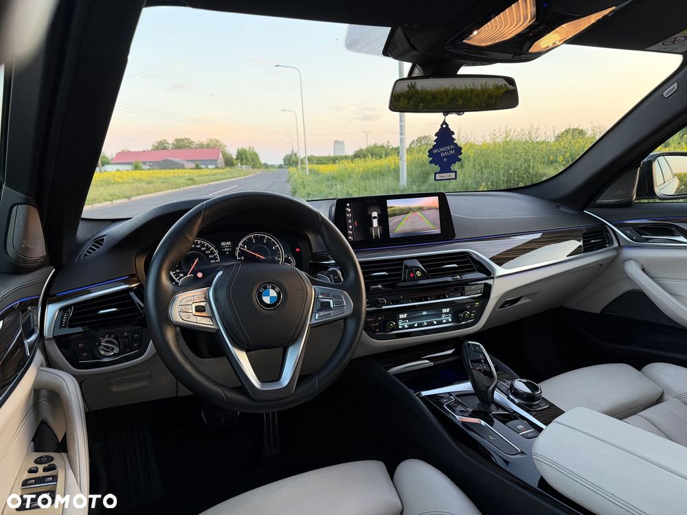 BMW Seria 5 520d xDrive M Sport sport - 10