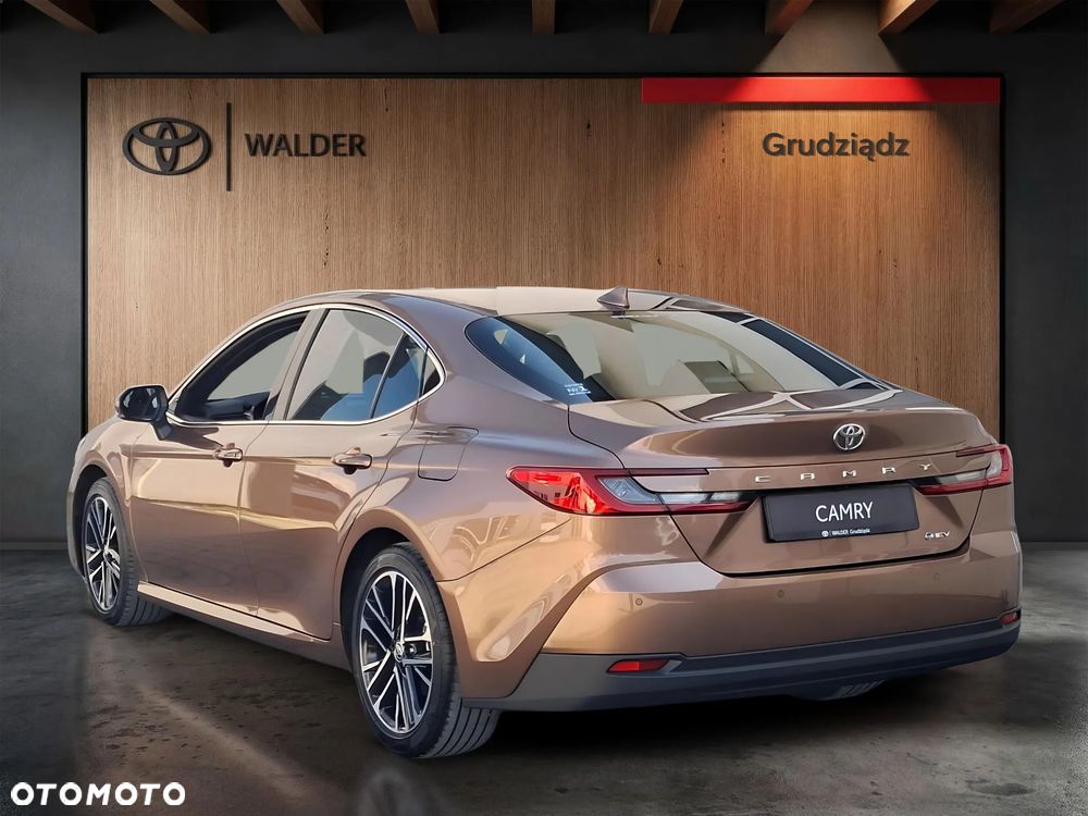 Toyota Camry 2.5 Hybrid Dynamic Force Prestige e-CVT - 3