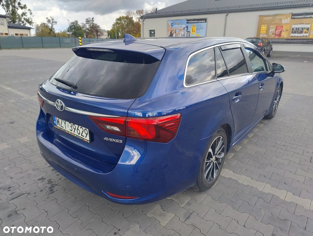 Toyota Avensis 1.8 Comfort - 5