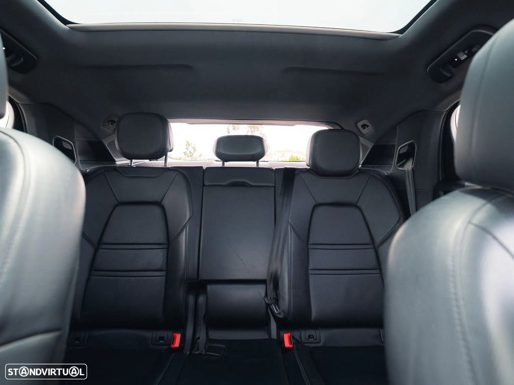 Porsche Cayenne Coupé E-Hybrid - 27