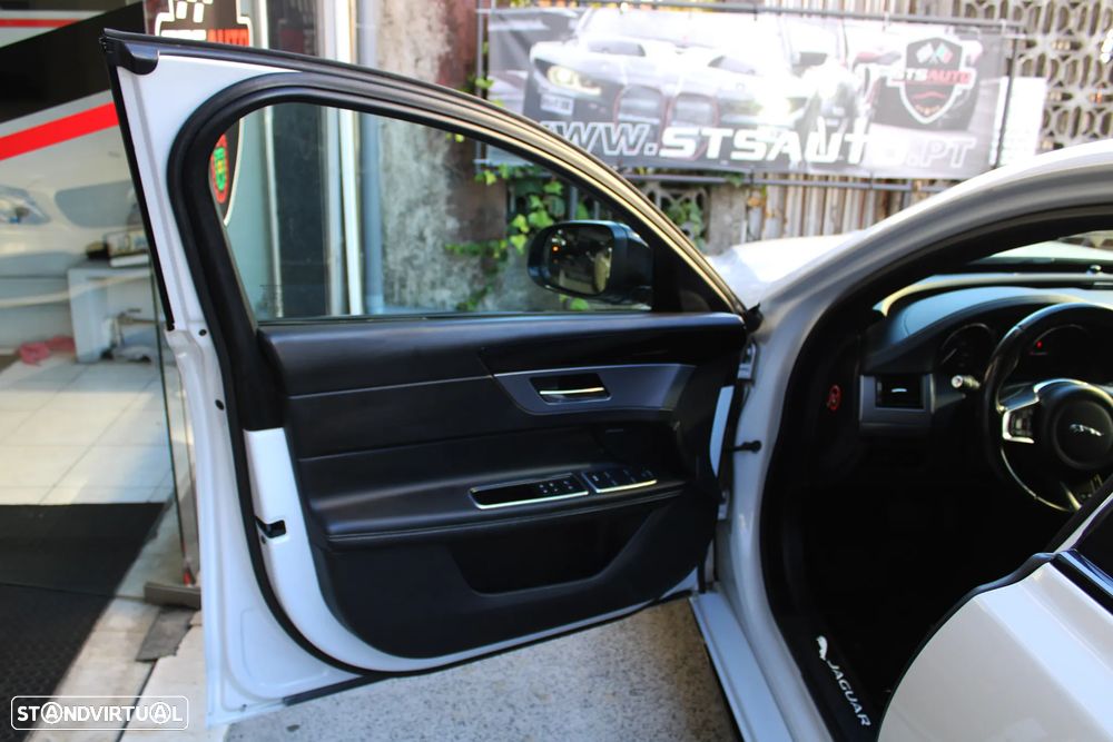 Jaguar XF E-Performance Aut. R-Sport - 20