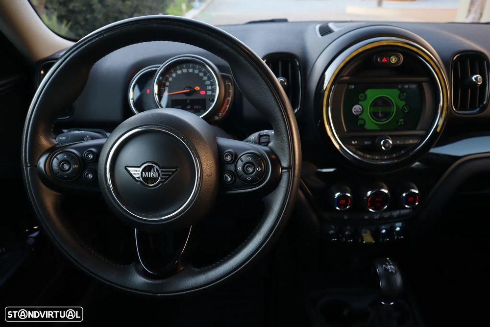 MINI Countryman Cooper SE ALL4 Auto - 27