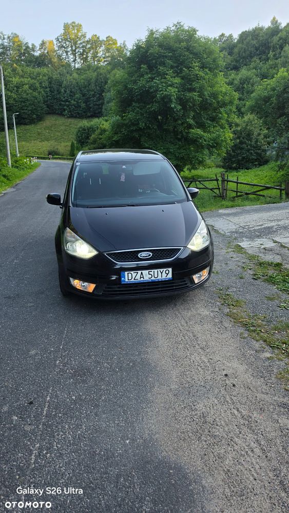 Ford Galaxy - 16
