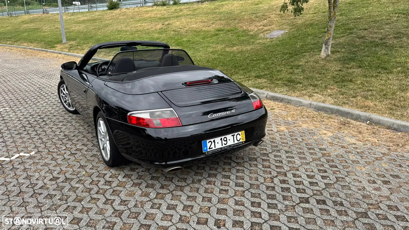 Porsche 911 (996) Carrera 4 - 49