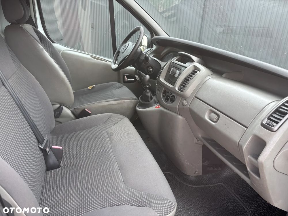 Opel Vivaro - 5
