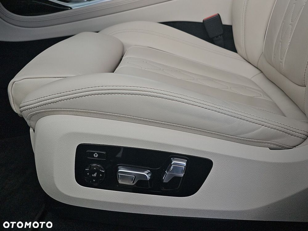 BMW X7 xDrive40d mHEV - 27