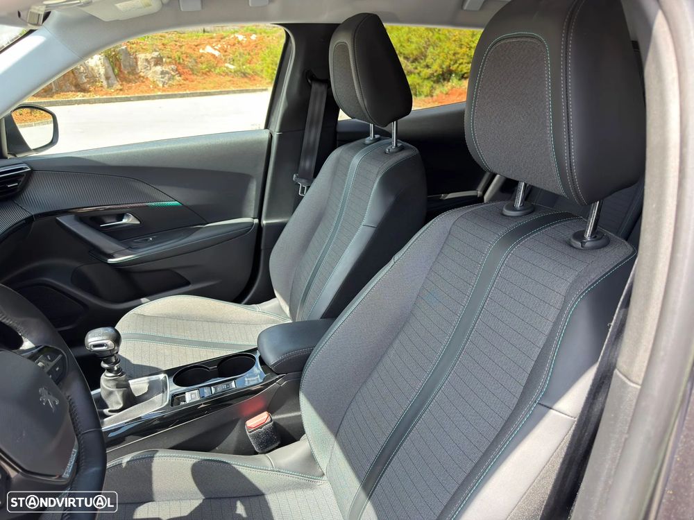 Peugeot 2008 1.5 BlueHDi Allure Pack - 22