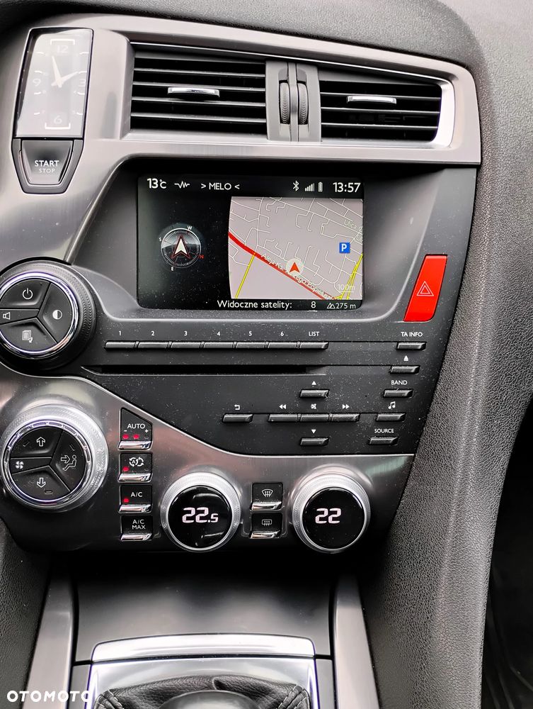 Citroën DS5 1.6 THP SoChic - 12