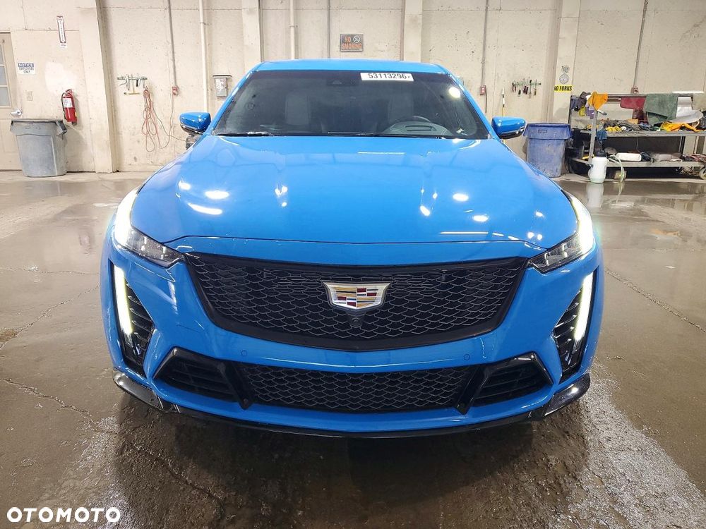 Cadillac CT5 - 2