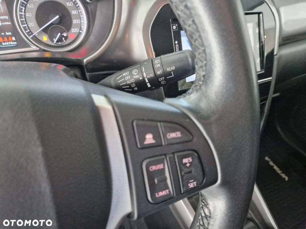 Suzuki Vitara 1.4 Boosterjet Premium 2WD - 17