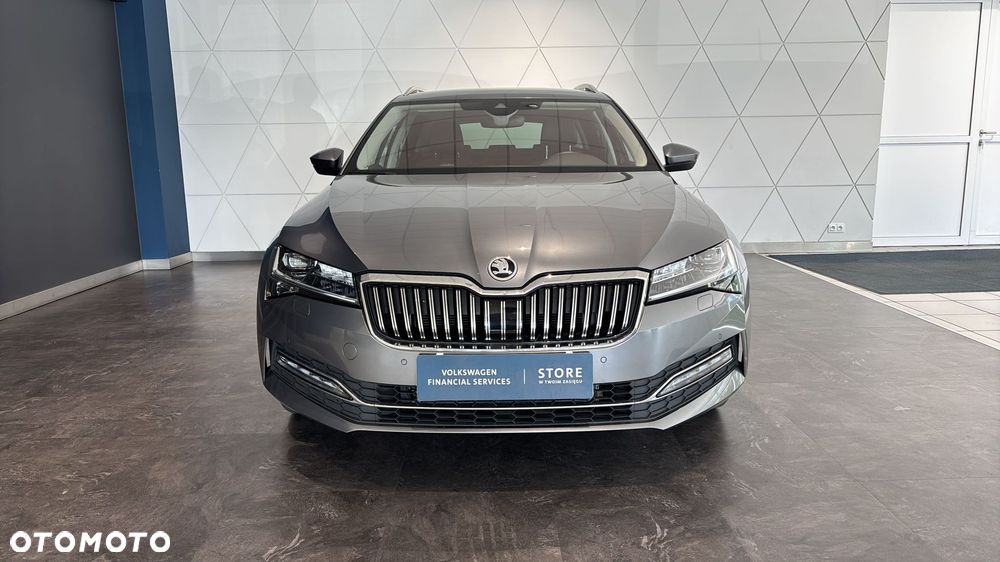 Skoda Superb 2.0 TDI SCR L&K DSG - 9