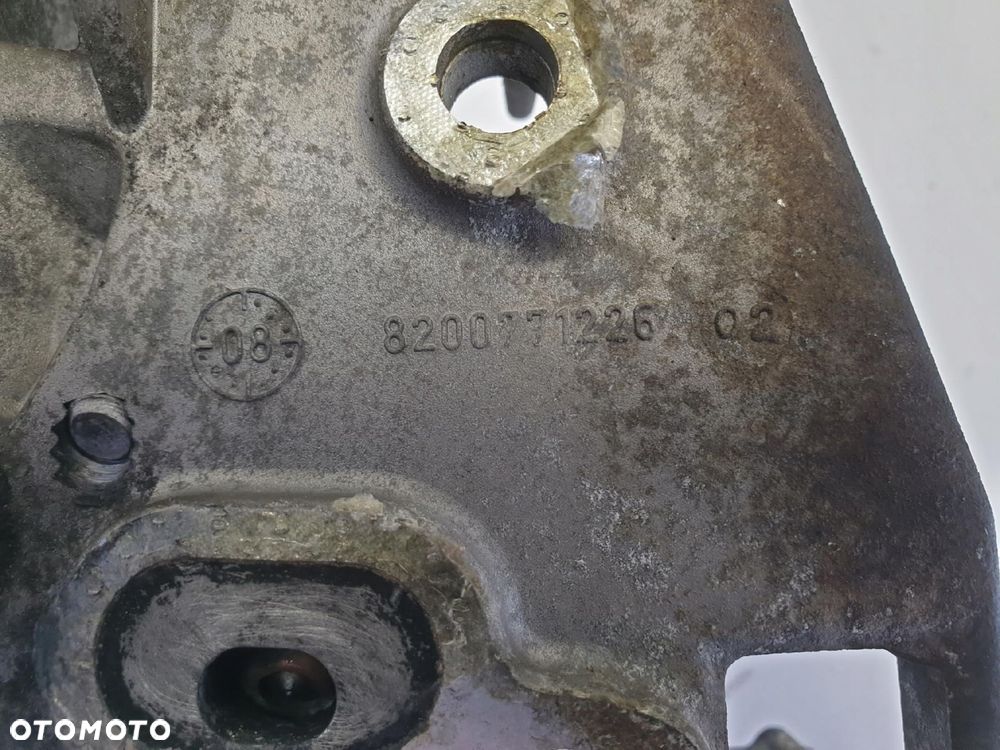 WTRYSKIWACZ Renault Megane III 1.5 DCI _ DPF łapa - 2