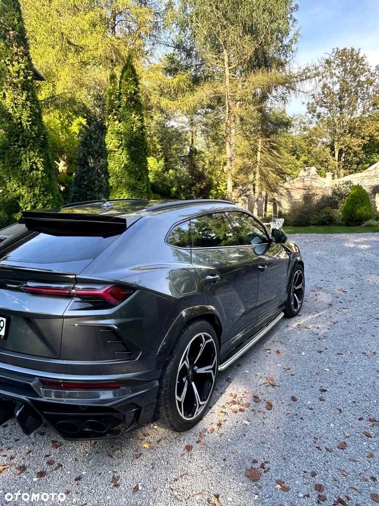 Lamborghini Urus - 23